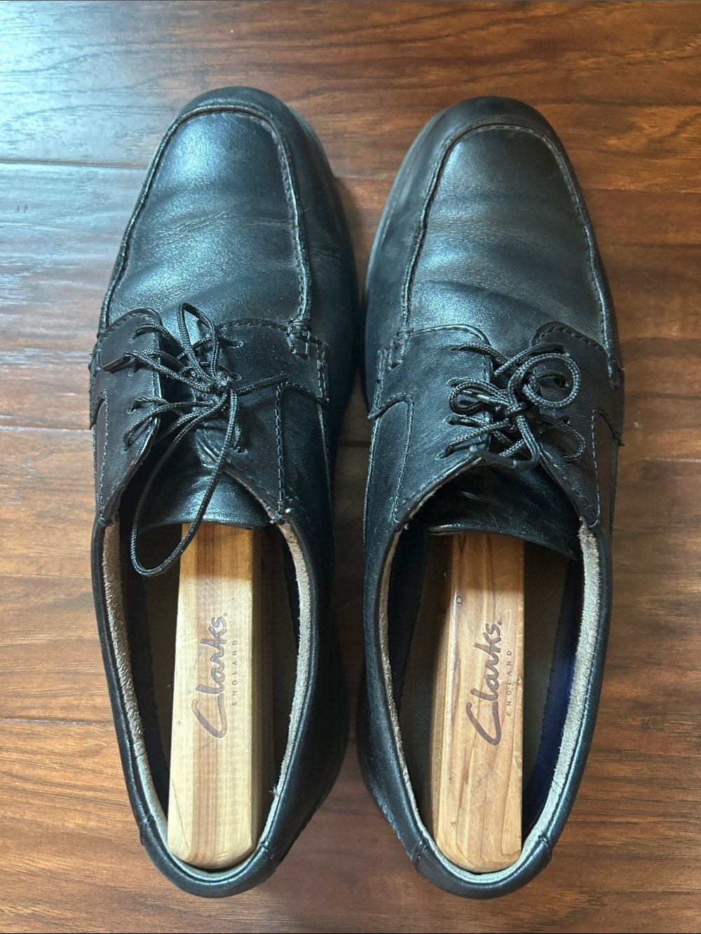 Bostonian Men’s Black Leather Lace-Up Oxfords